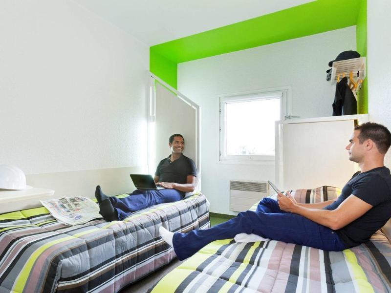 Hotelf1 Lyon Sud Oullins Renove Bagian luar foto