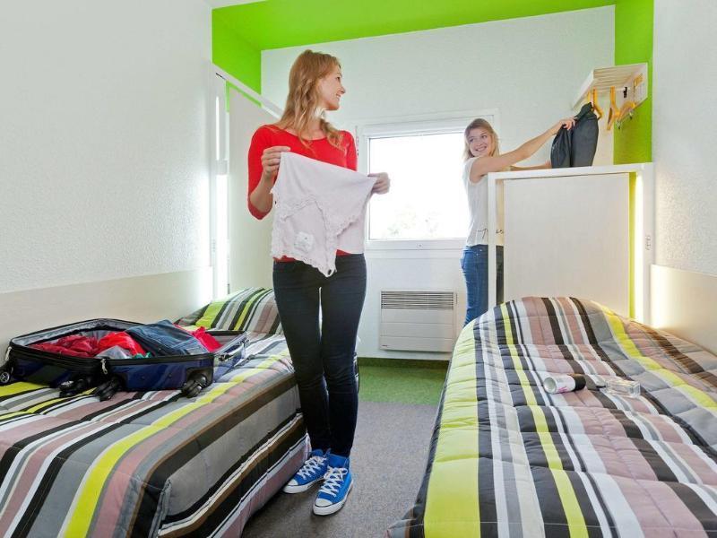 Hotelf1 Lyon Sud Oullins Renove Bagian luar foto