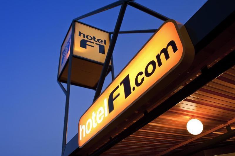 Hotelf1 Lyon Sud Oullins Renove Bagian luar foto