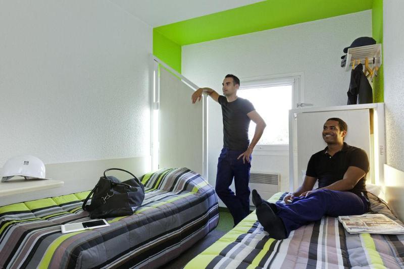 Hotelf1 Lyon Sud Oullins Renove Bagian luar foto